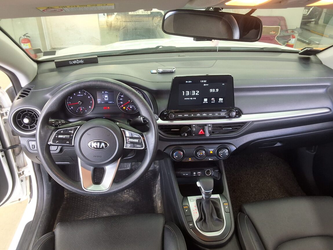 KIA ALL NEW K3 1.6 GASOLINE TRENDY 2019 - zdjęcie 11