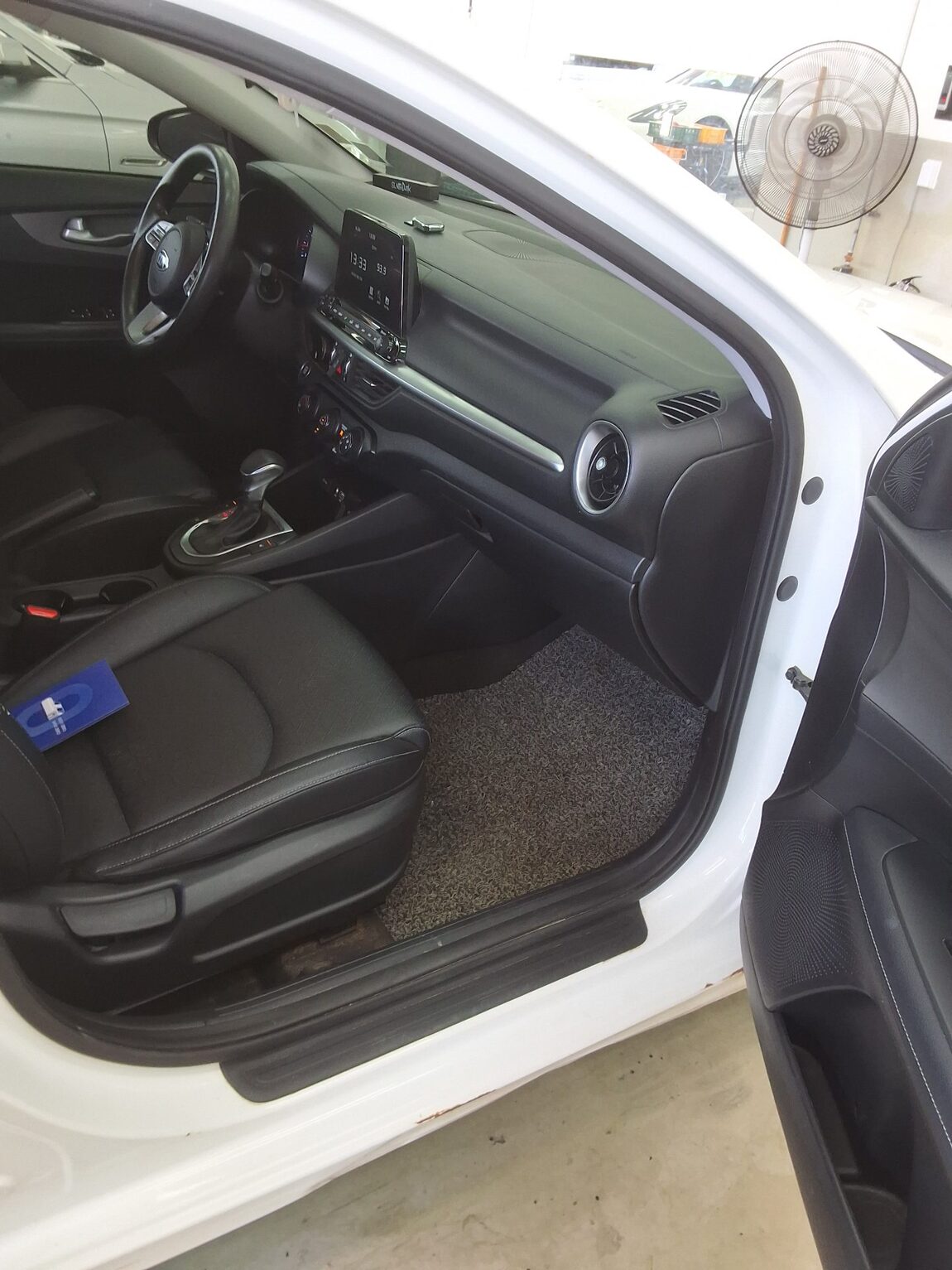 KIA ALL NEW K3 1.6 GASOLINE TRENDY 2019 - zdjęcie 14