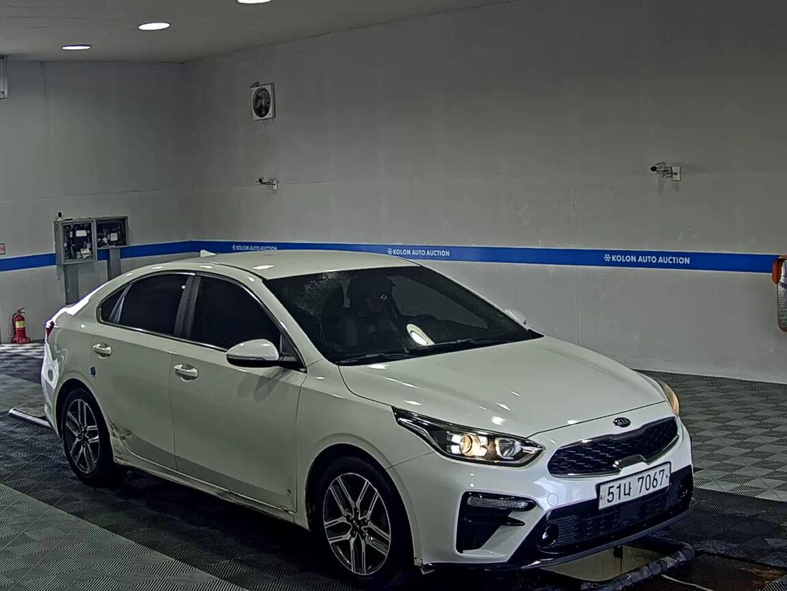 KIA ALL NEW K3 1.6 GASOLINE TRENDY 2019 - zdjęcie 3