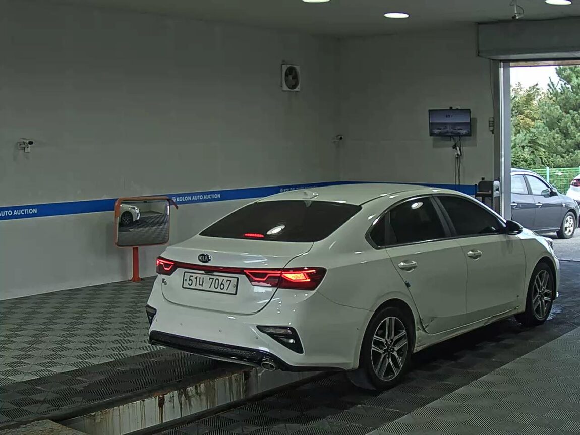 KIA ALL NEW K3 1.6 GASOLINE TRENDY 2019 - zdjęcie 5