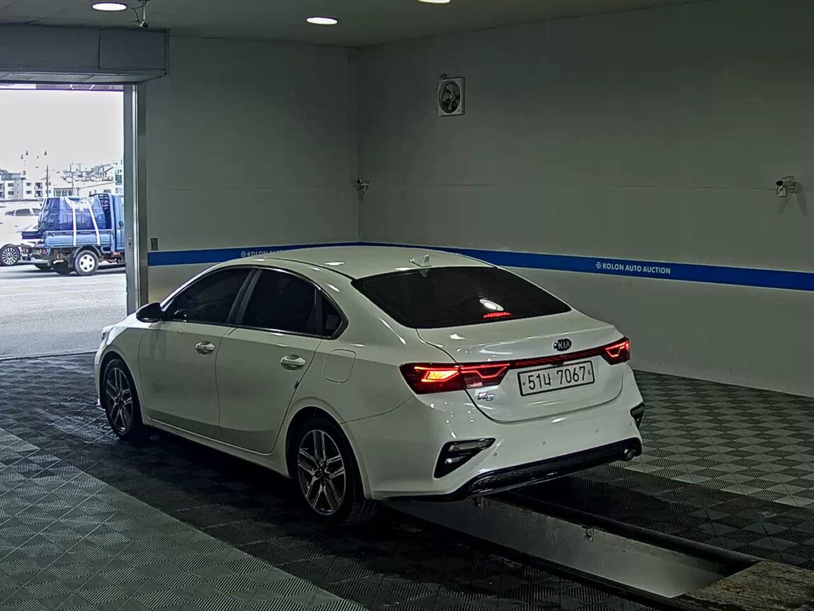 KIA ALL NEW K3 1.6 GASOLINE TRENDY 2019 - zdjęcie 6