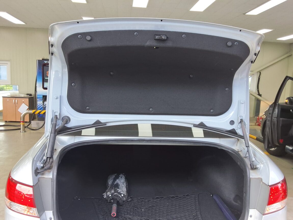 HYUNDAI NF SONATA TRANSFORM N20 SMART BLACK PACK 2009 - zdjęcie 16