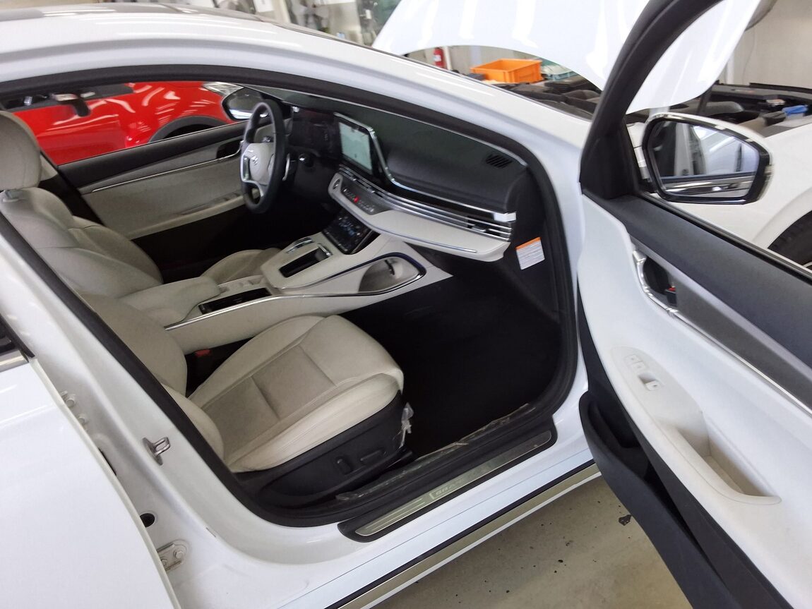 HYUNDAI THE NEW GRANDEUR IG HYBRID 2.4 HEV LE BLANC 2023 - zdjęcie 14