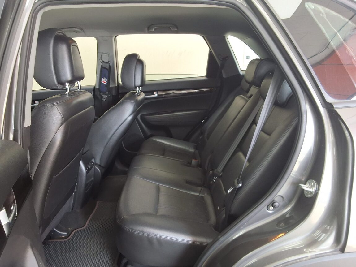 KIA NEW SORENTO R R2.0 2WD TLX 2013 - zdjęcie 13