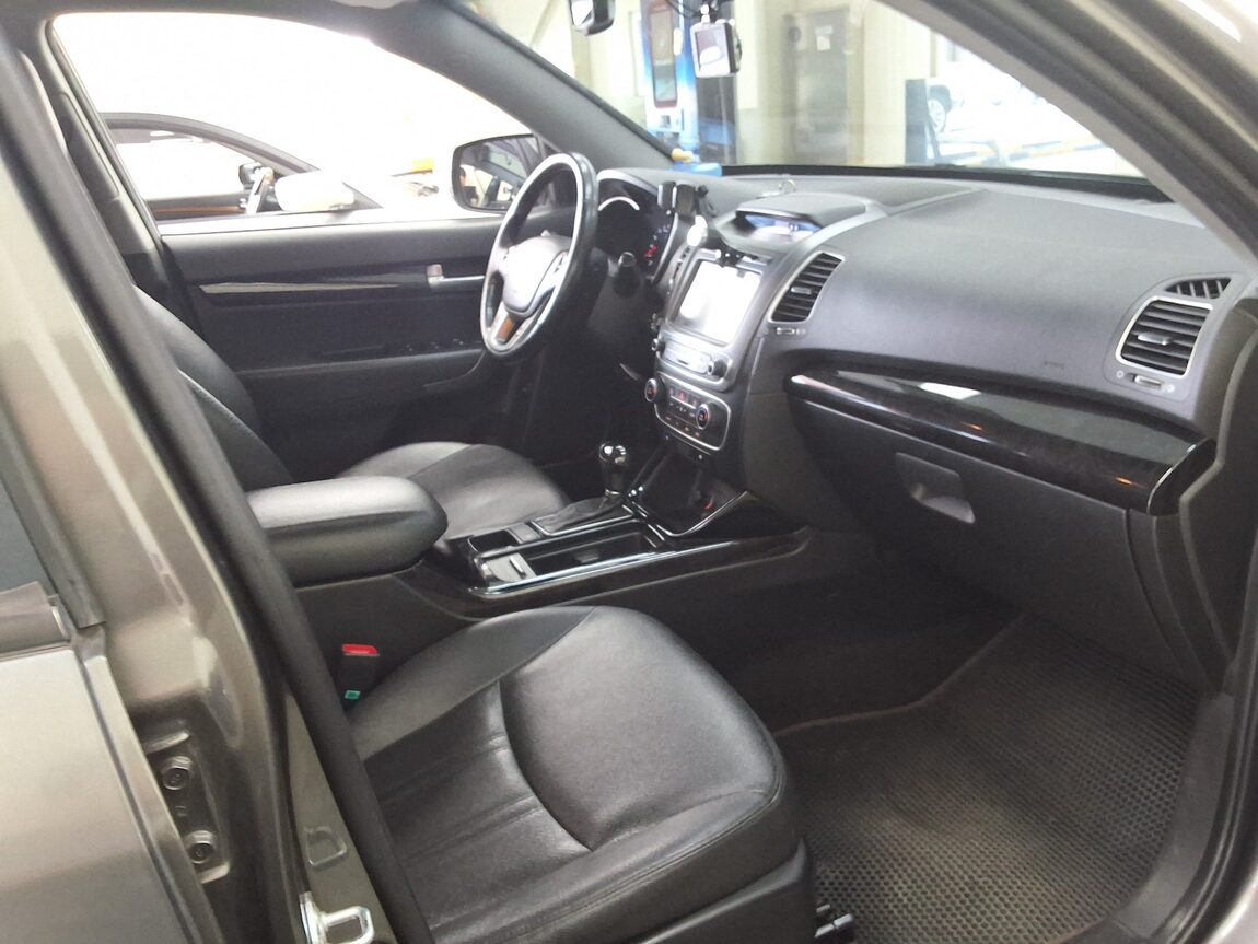 KIA NEW SORENTO R R2.0 2WD TLX 2013 - zdjęcie 15