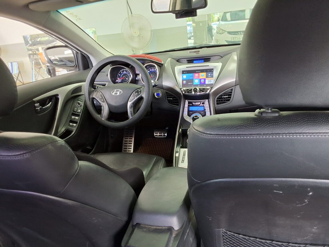 HYUNDAI AVANTE MD M16 GDi PREMIER 2012 - zdjęcie 11