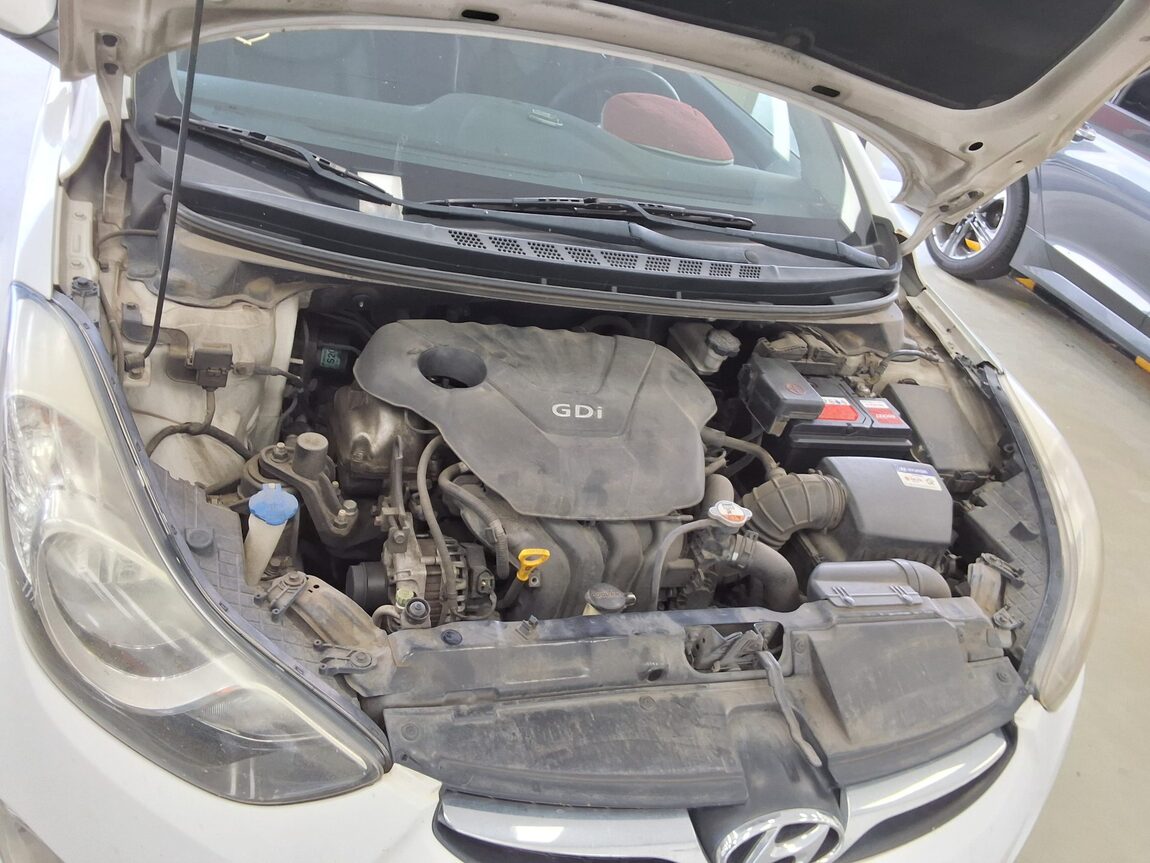HYUNDAI AVANTE MD M16 GDi PREMIER 2012 - zdjęcie 20