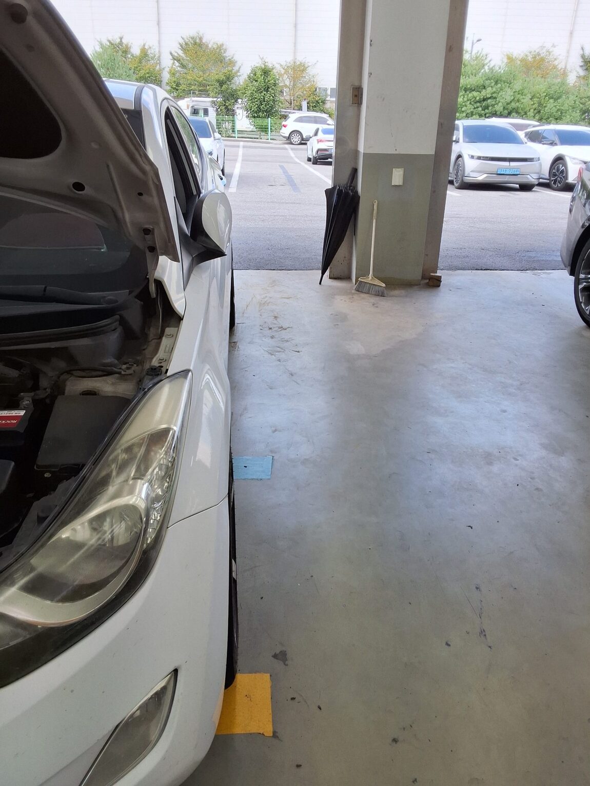 HYUNDAI AVANTE MD M16 GDi PREMIER 2012 - zdjęcie 28