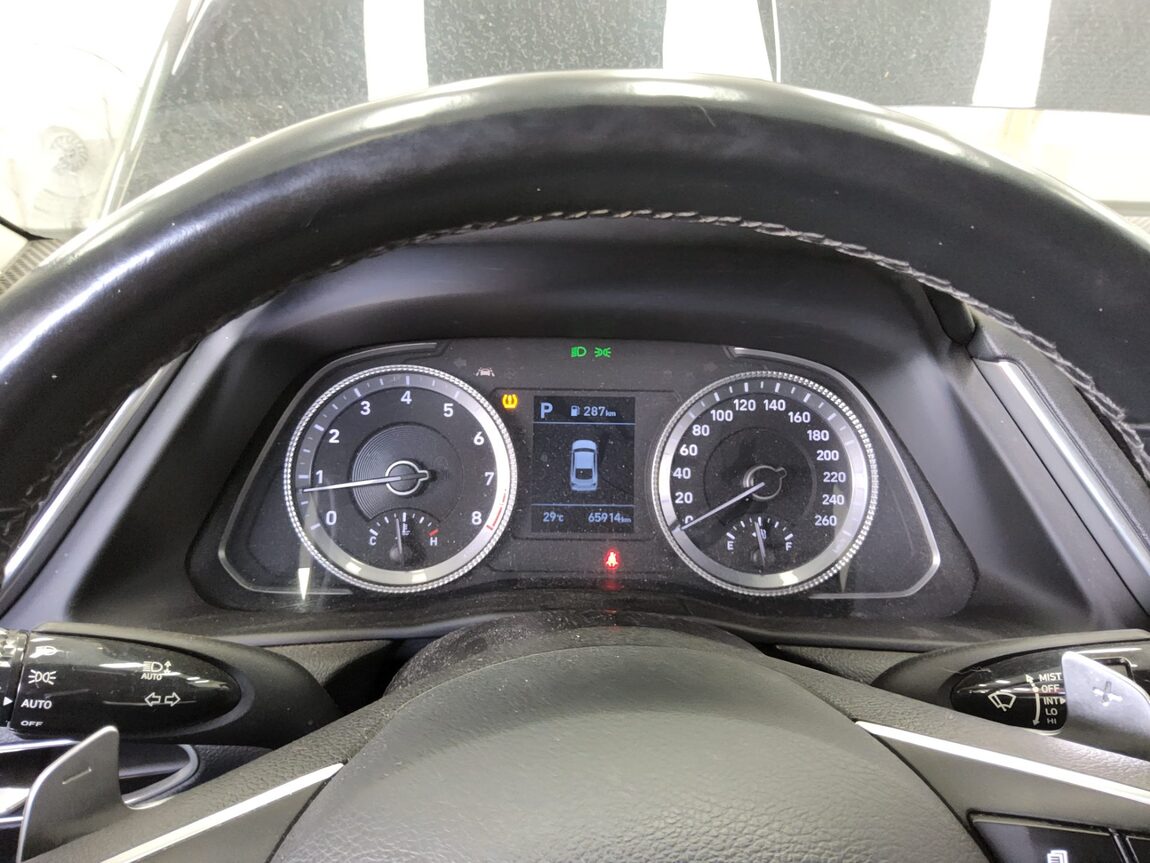 HYUNDAI SONATA (DN8) G2.0 PREMIUM FAMILY 2021 - zdjęcie 9