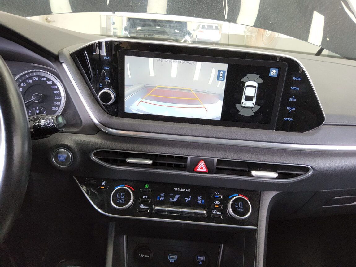HYUNDAI SONATA (DN8) G2.0 PREMIUM FAMILY 2021 - zdjęcie 18