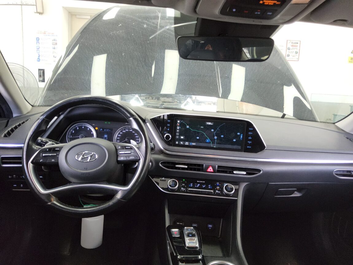 HYUNDAI SONATA (DN8) G2.0 PREMIUM FAMILY 2021 - zdjęcie 11