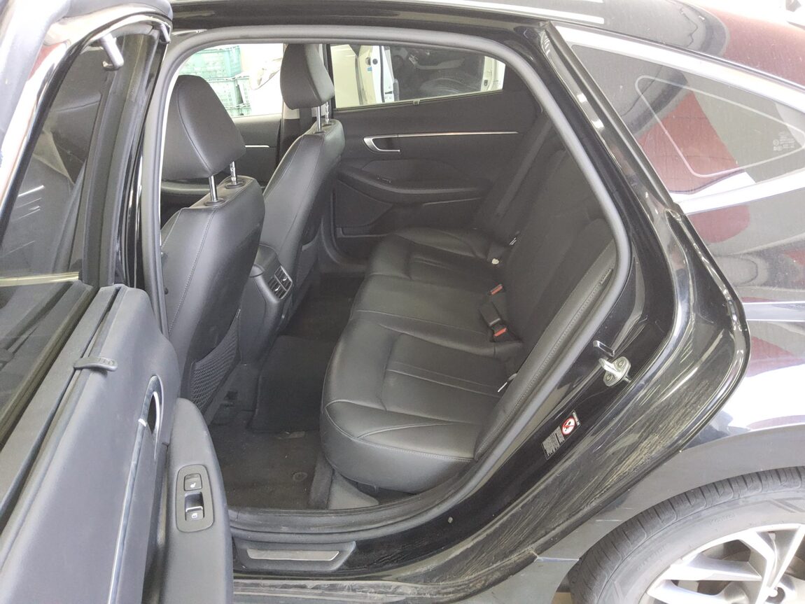 HYUNDAI SONATA (DN8) G2.0 PREMIUM FAMILY 2021 - zdjęcie 12