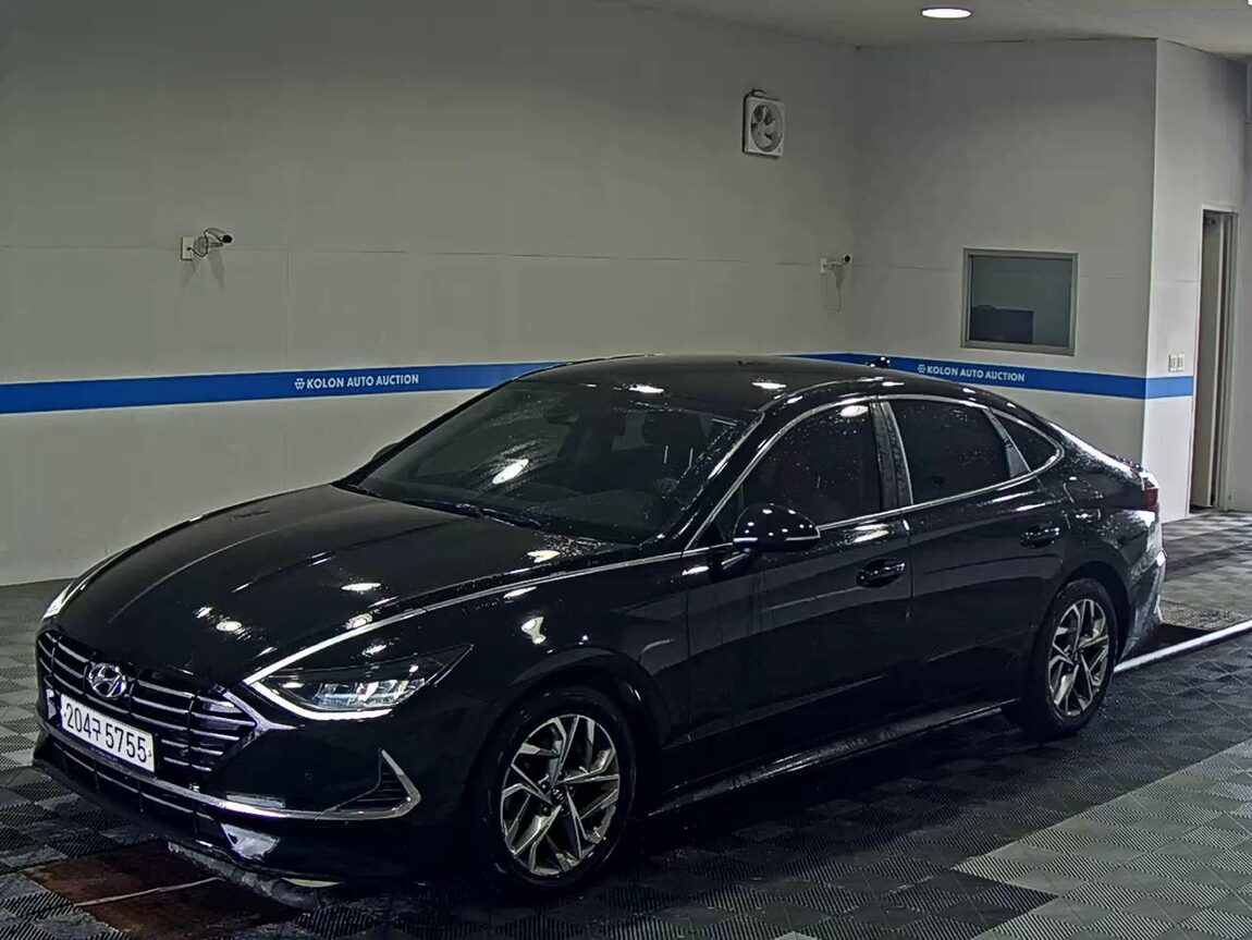HYUNDAI SONATA (DN8) G2.0 PREMIUM FAMILY 2021 - zdjęcie 2