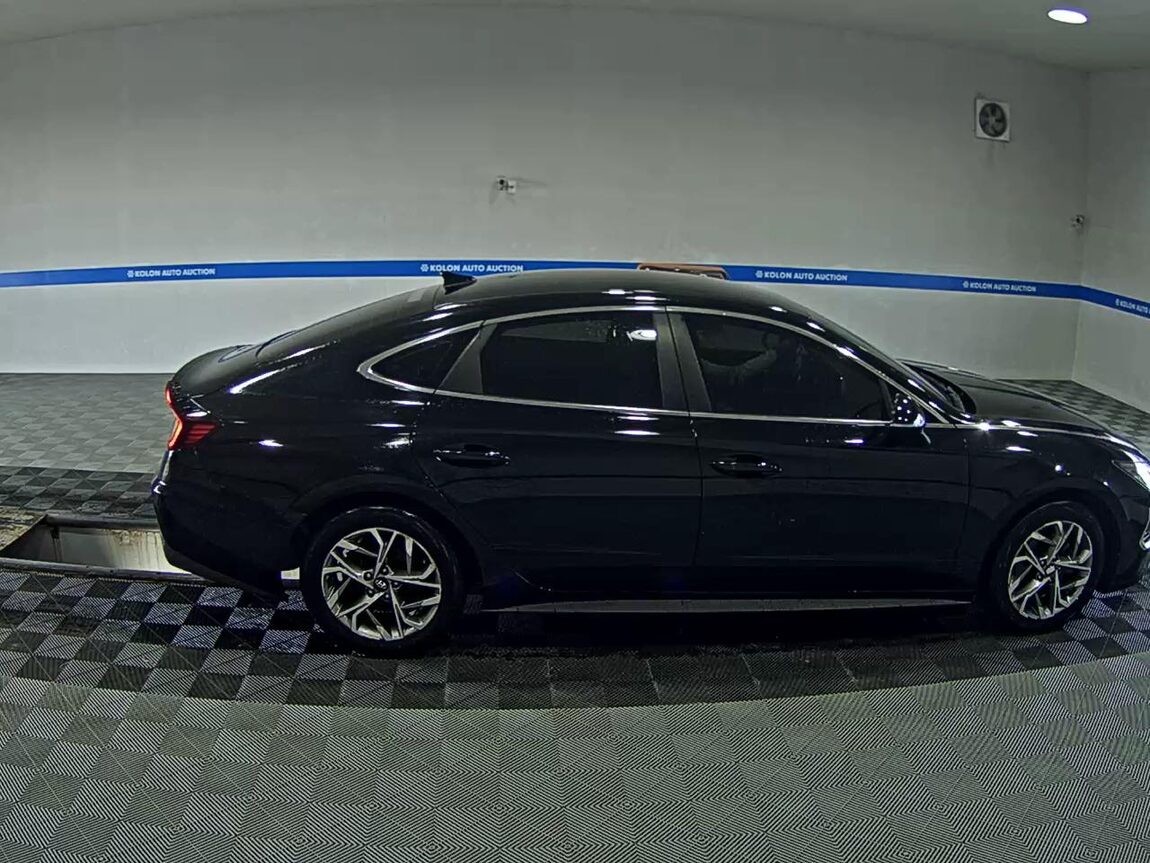 HYUNDAI SONATA (DN8) G2.0 PREMIUM FAMILY 2021 - zdjęcie 4