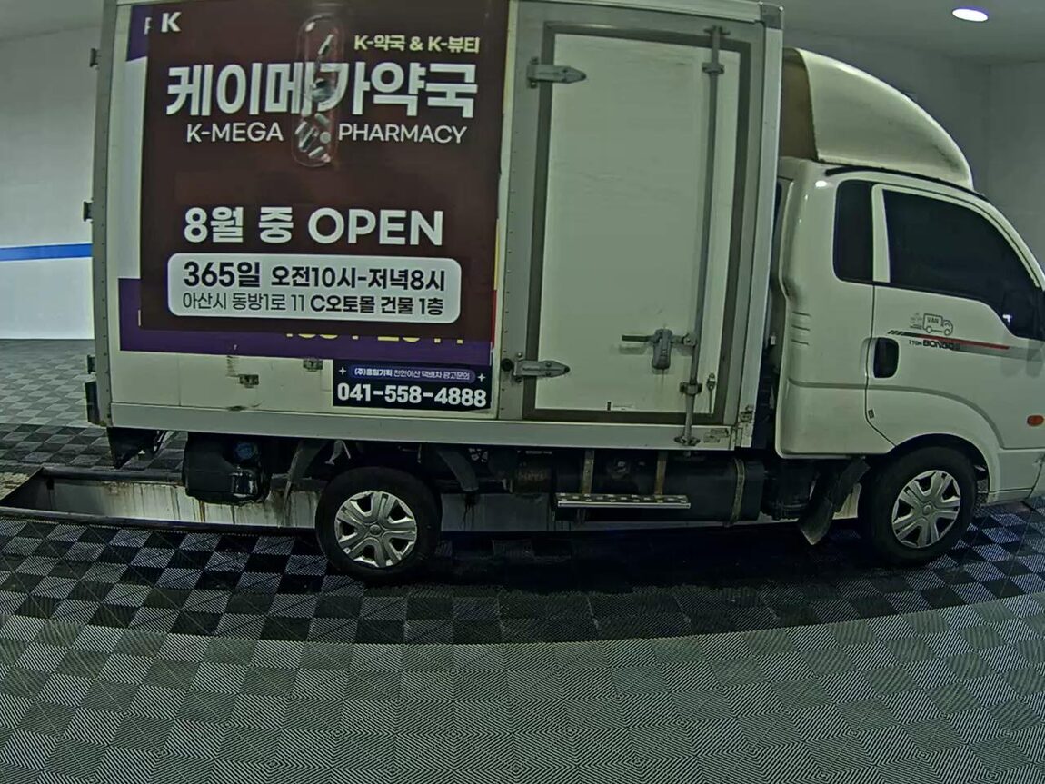 KIA THE NEW BONGO III CARGO BUILT-IN BOX TRUCK PLUS MODEL 2022 - zdjęcie 4