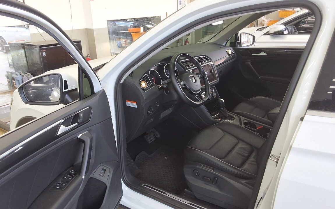 VOLKSWAGEN TIGUAN (2ND GEN) 2.0 TDI PRESTIGE 2018 - zdjęcie 10