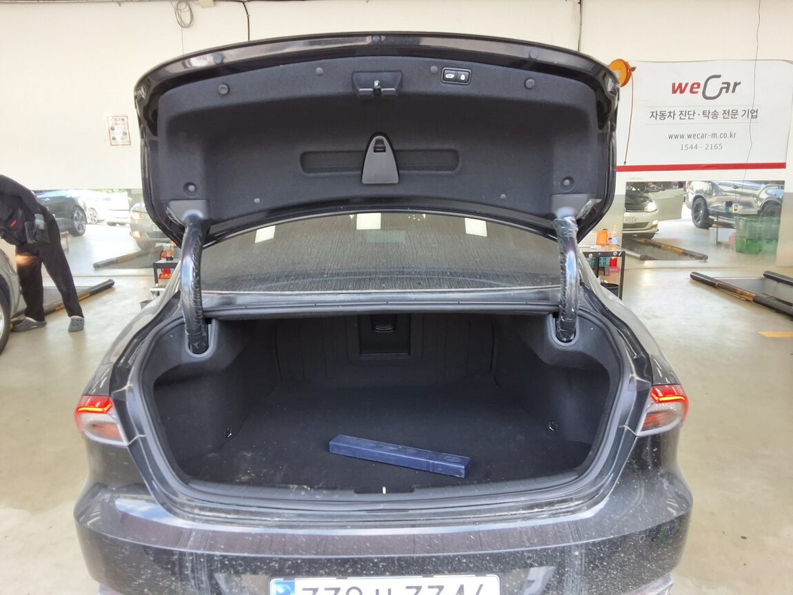 HYUNDAI THE NEW GRANDEUR IG GASOLINE 2.5 LE BLANC 2022 - zdjęcie 15