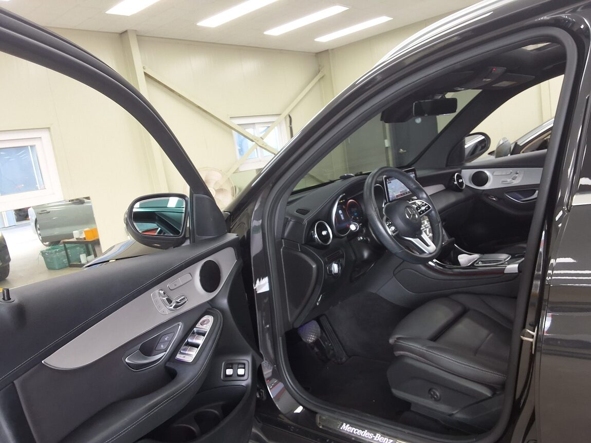 MERCEDES-BENZ GLC-CLASS GLC 300e 4MATIC 2021 - zdjęcie 11