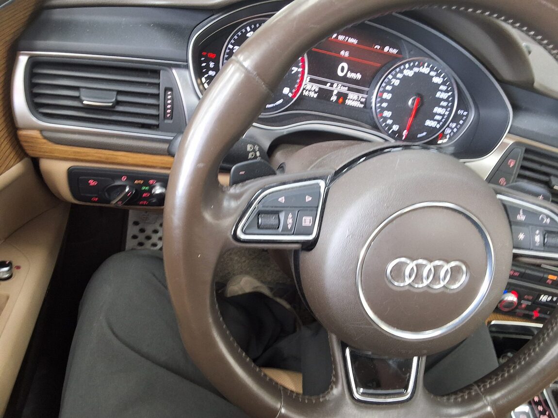 AUDI A7 3.0 TFSI QUATTRO PRESTIGE 2014 - zdjęcie 23