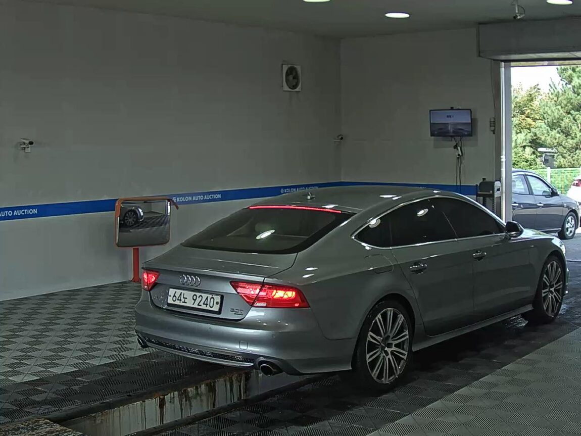AUDI A7 3.0 TFSI QUATTRO PRESTIGE 2014 - zdjęcie 5