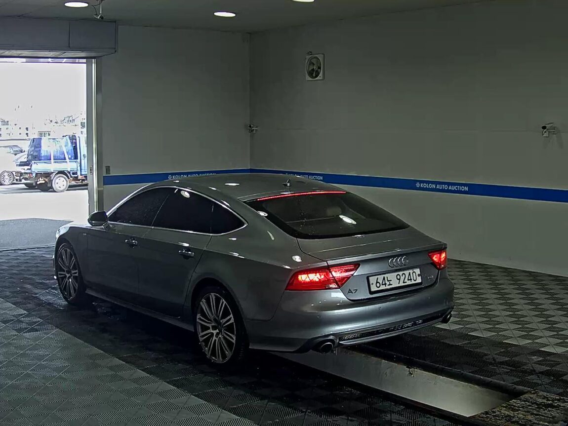 AUDI A7 3.0 TFSI QUATTRO PRESTIGE 2014 - zdjęcie 6