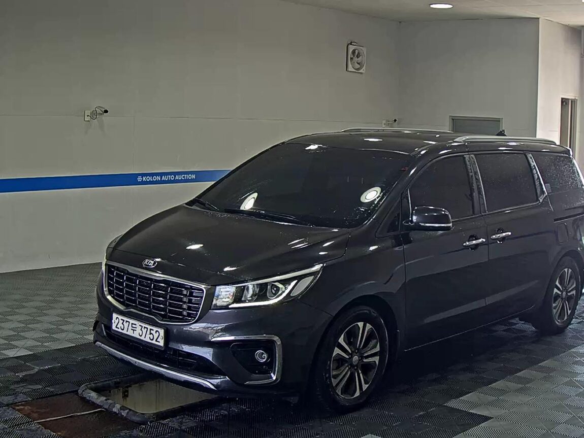 KIA THE NEW CARNIVAL 9-SEATER DIESEL LUXURY 2020 - zdjęcie 2