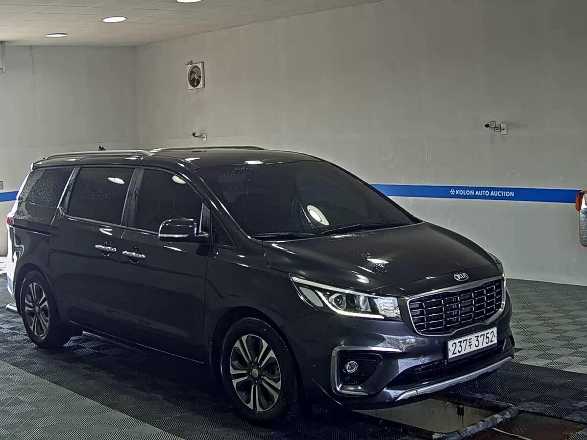 KIA THE NEW CARNIVAL 9-SEATER DIESEL LUXURY 2020 - zdjęcie 3