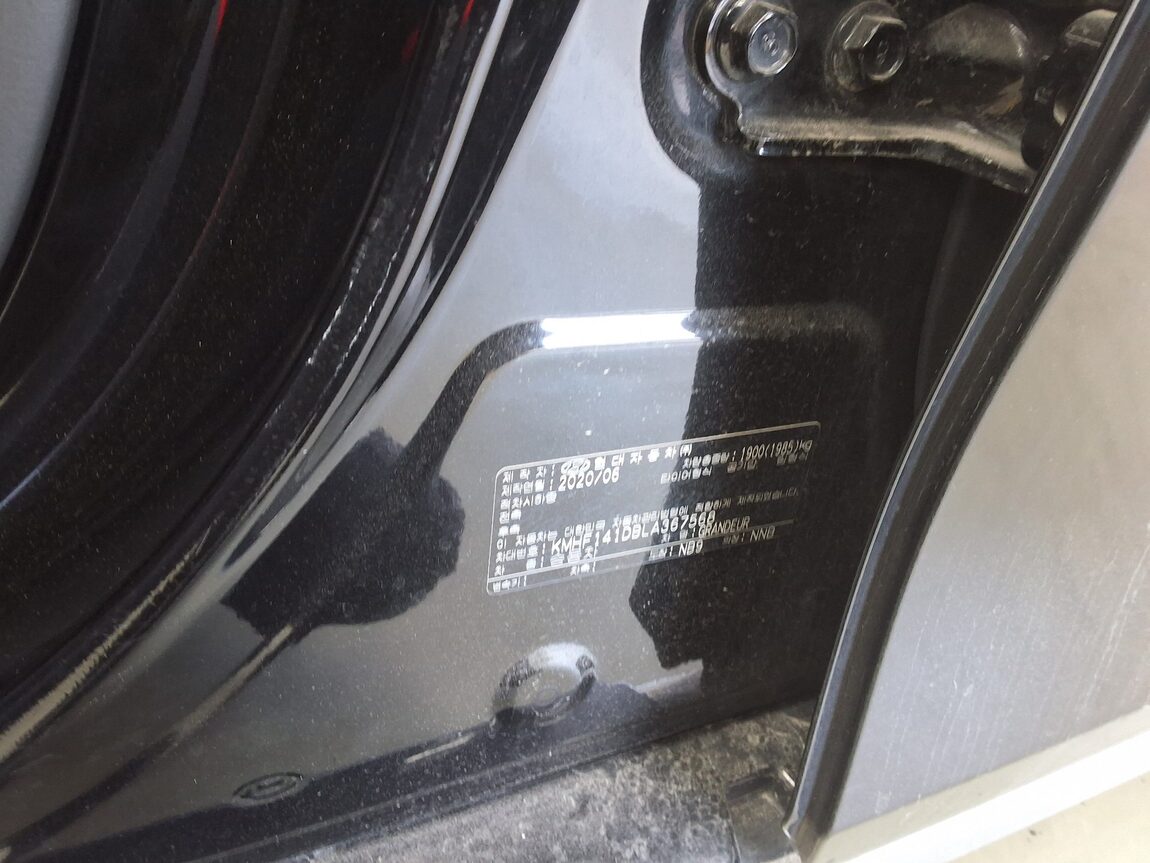 HYUNDAI THE NEW GRANDEUR IG GASOLINE 2.5 PREMIUM 2020 - zdjęcie 16