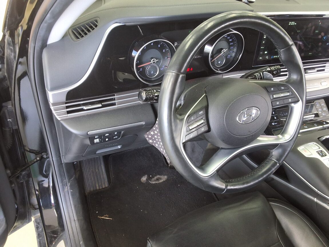 HYUNDAI THE NEW GRANDEUR IG GASOLINE 2.5 PREMIUM 2020 - zdjęcie 18