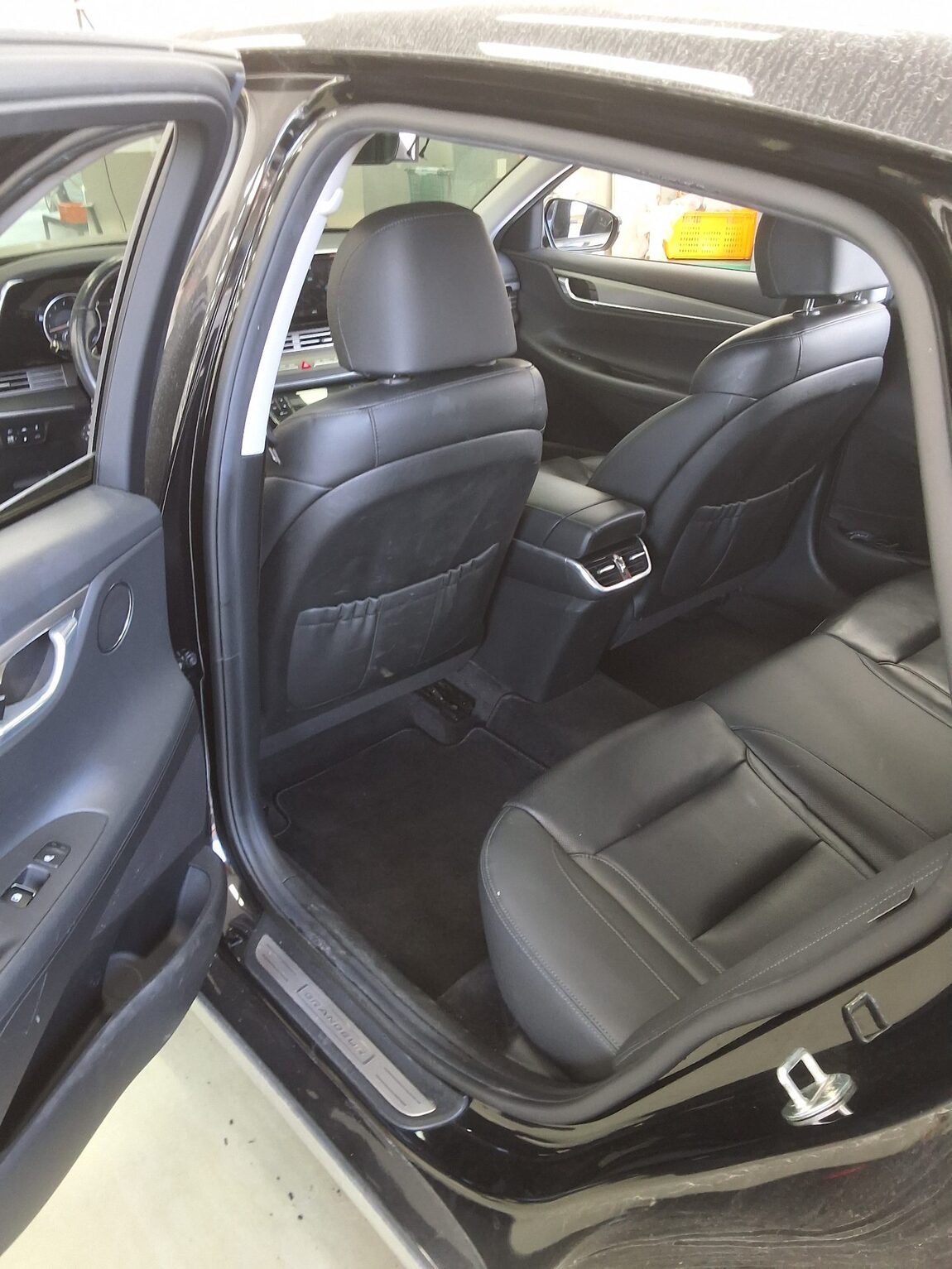 HYUNDAI THE NEW GRANDEUR IG GASOLINE 2.5 PREMIUM 2020 - zdjęcie 12