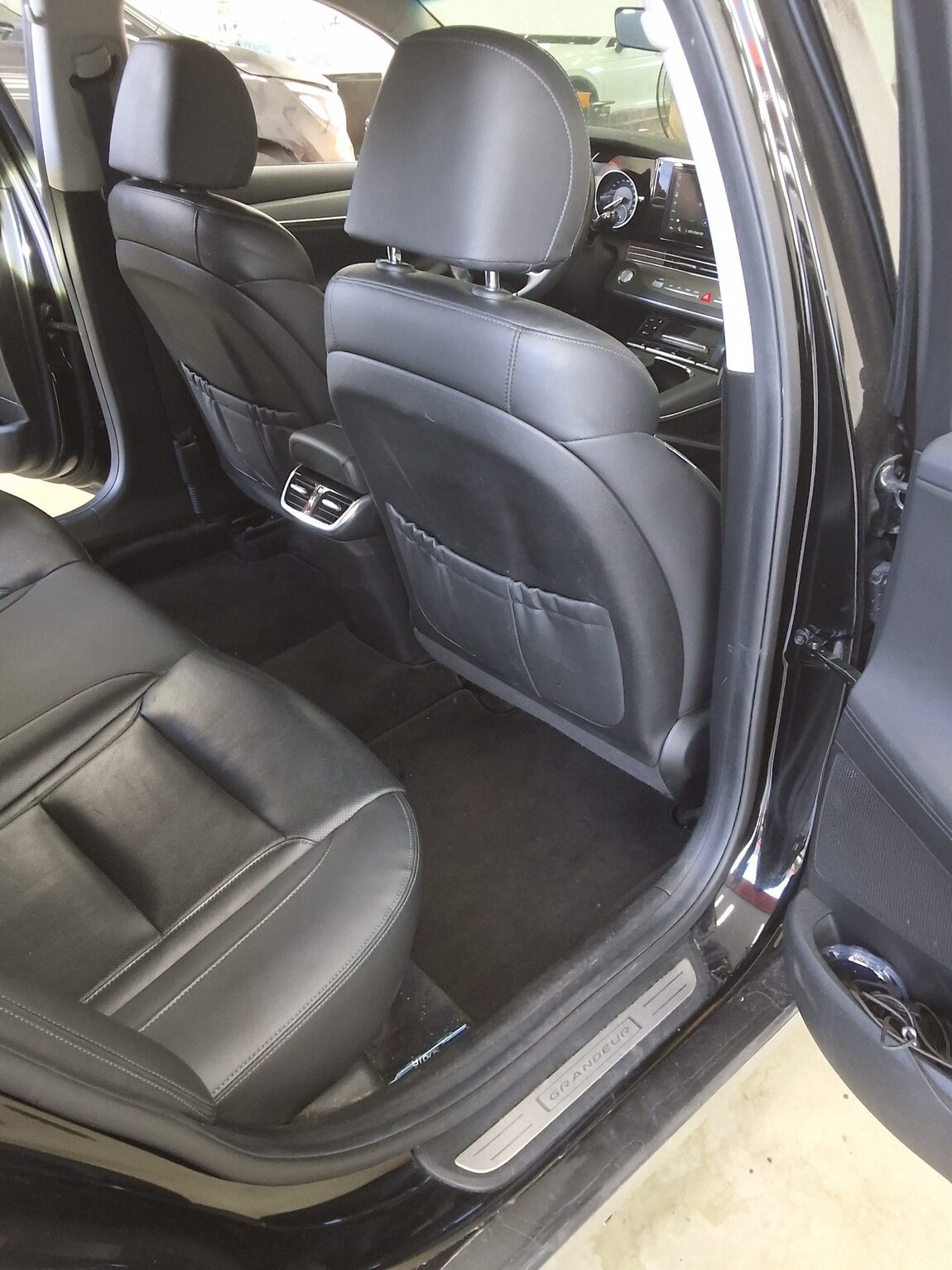 HYUNDAI THE NEW GRANDEUR IG GASOLINE 2.5 PREMIUM 2020 - zdjęcie 13