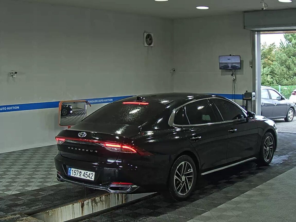 HYUNDAI THE NEW GRANDEUR IG GASOLINE 2.5 PREMIUM 2020 - zdjęcie 5