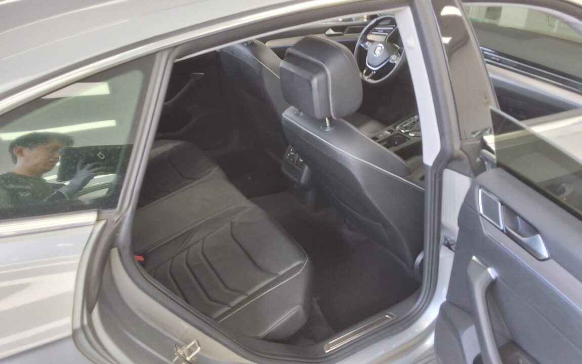 VOLKSWAGEN ARTEON 2.0 TDI ELEGANCE PREMIUM 2019 - zdjęcie 13