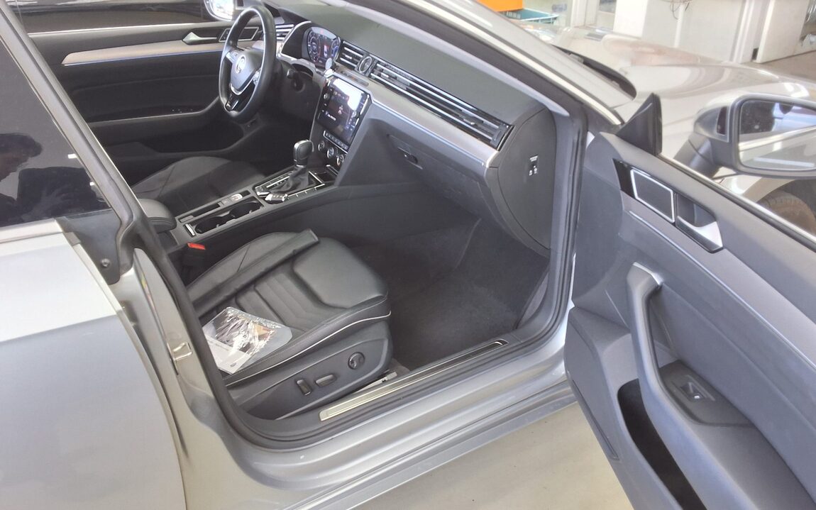 VOLKSWAGEN ARTEON 2.0 TDI ELEGANCE PREMIUM 2019 - zdjęcie 14