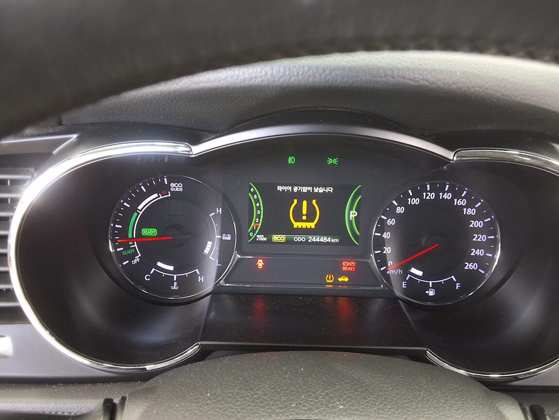 KIA K5 HYBRID PRESTIGE 2013 - zdjęcie 9
