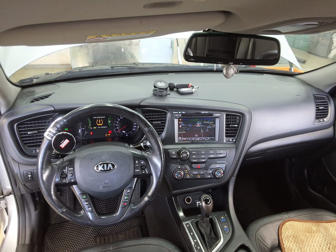 KIA K5 HYBRID PRESTIGE 2013 - zdjęcie 11