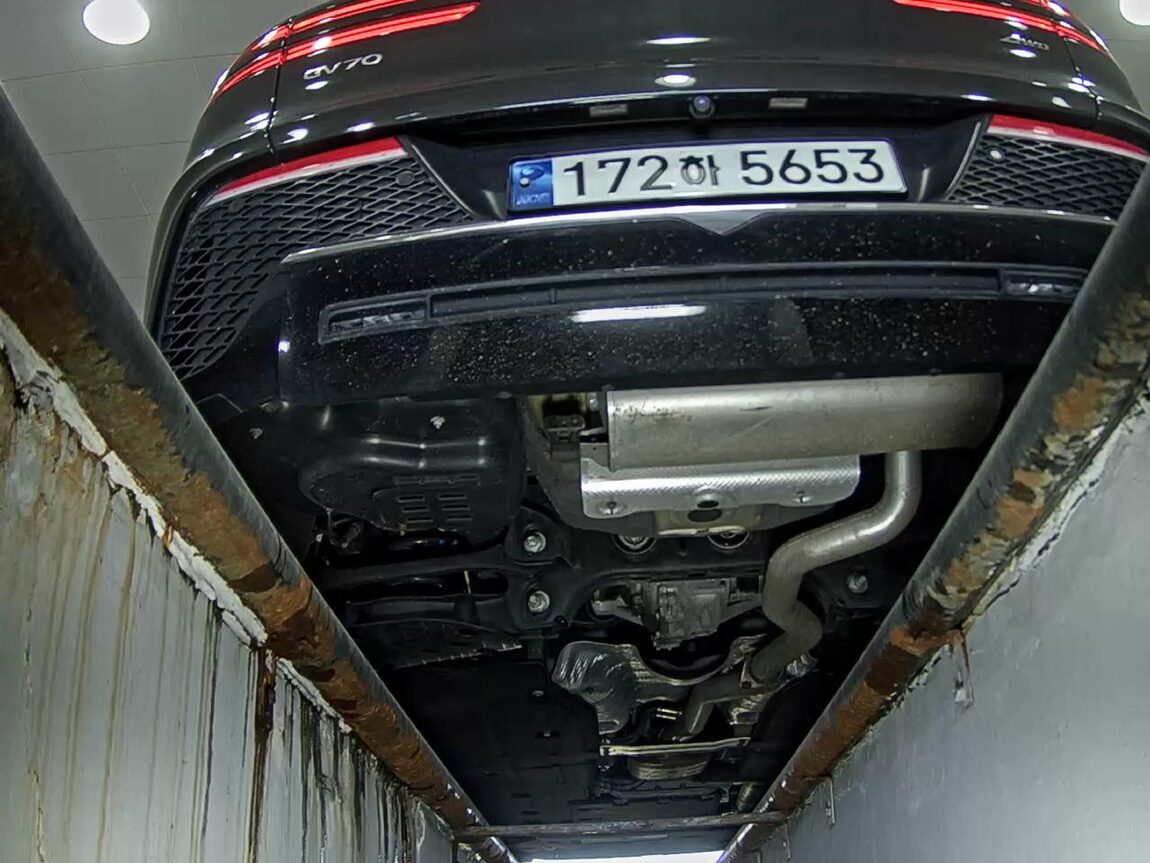 GENESIS GV70 2.2 DIESEL AWD BASE MODEL 2023 - zdjęcie 8