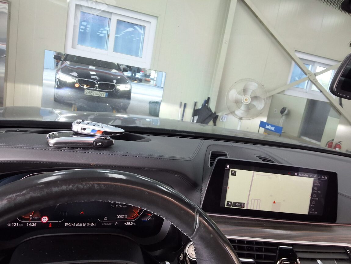 BMW 5 SERIES (7TH GEN) 520d M SPORT PACK PLUS 2020 - zdjęcie 25