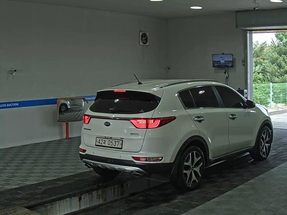 KIA NEW SPORTAGE R2.0 2WD NOBLESSE 2016 - zdjęcie 5