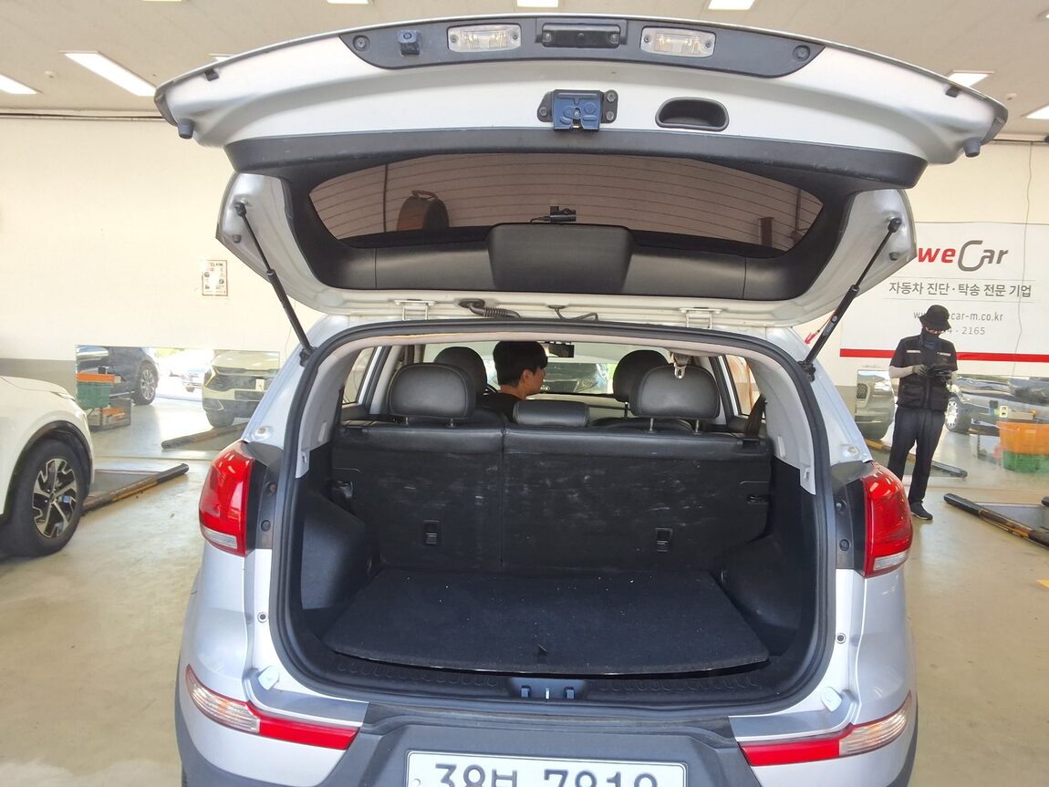 KIA THE NEW SPORTAGE R DIESEL R2.0 2WD TRENDY 2015 - zdjęcie 16