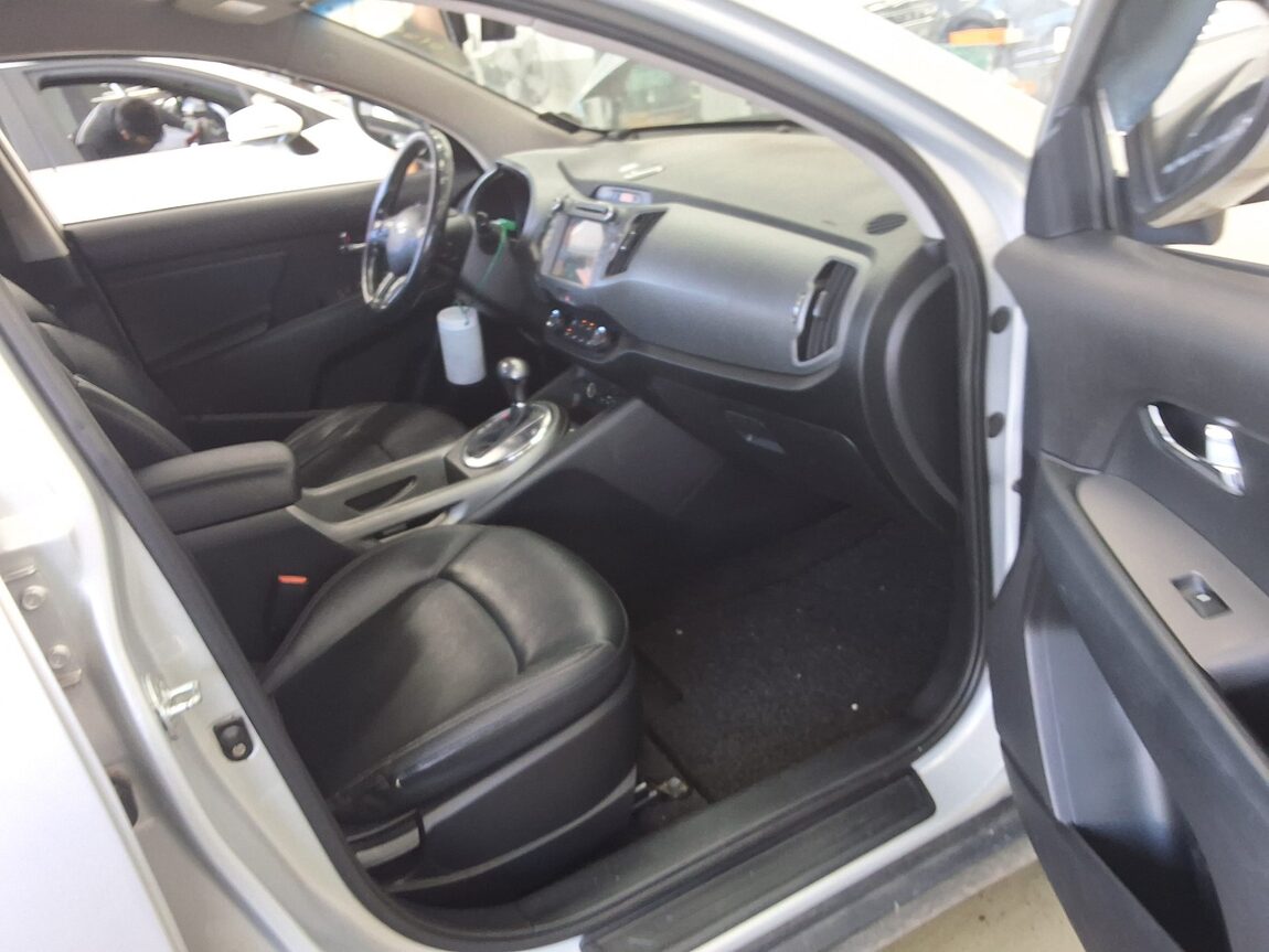 KIA THE NEW SPORTAGE R DIESEL R2.0 2WD TRENDY 2015 - zdjęcie 15
