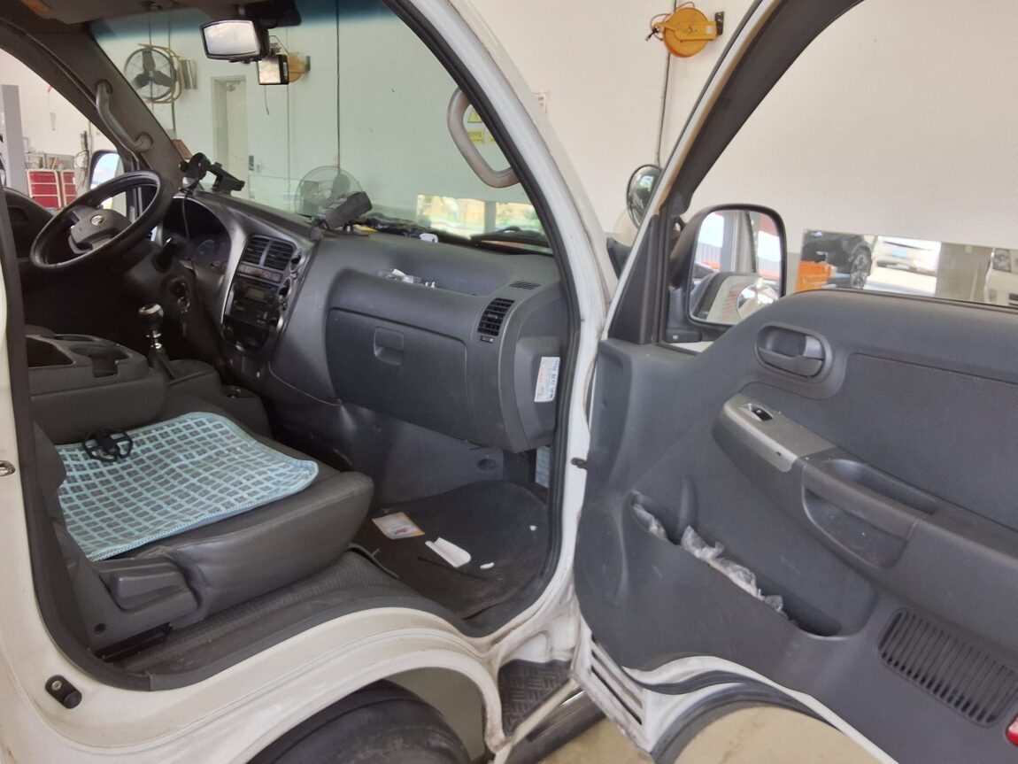 KIA BONGO III CARGO FREEZER BOX TRUCK 1 TON KING CAB 2015 - zdjęcie 11