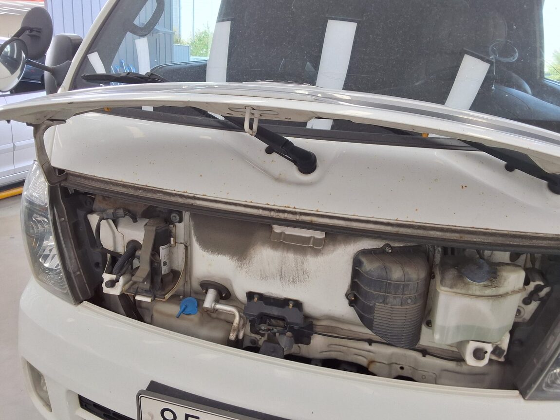 KIA BONGO III CARGO FREEZER BOX TRUCK 1 TON KING CAB 2015 - zdjęcie 17