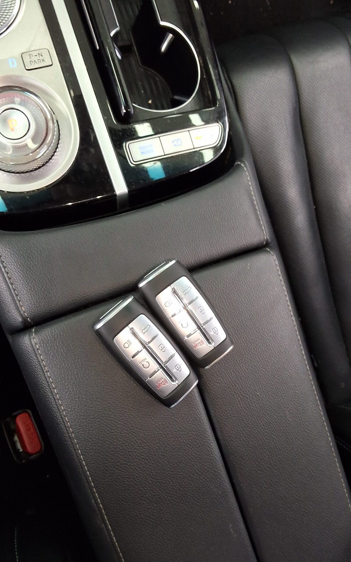 GENESIS THE ALL NEW G80 GASOLINE 2.5 2WD BASE MODEL 2022 - zdjęcie 20