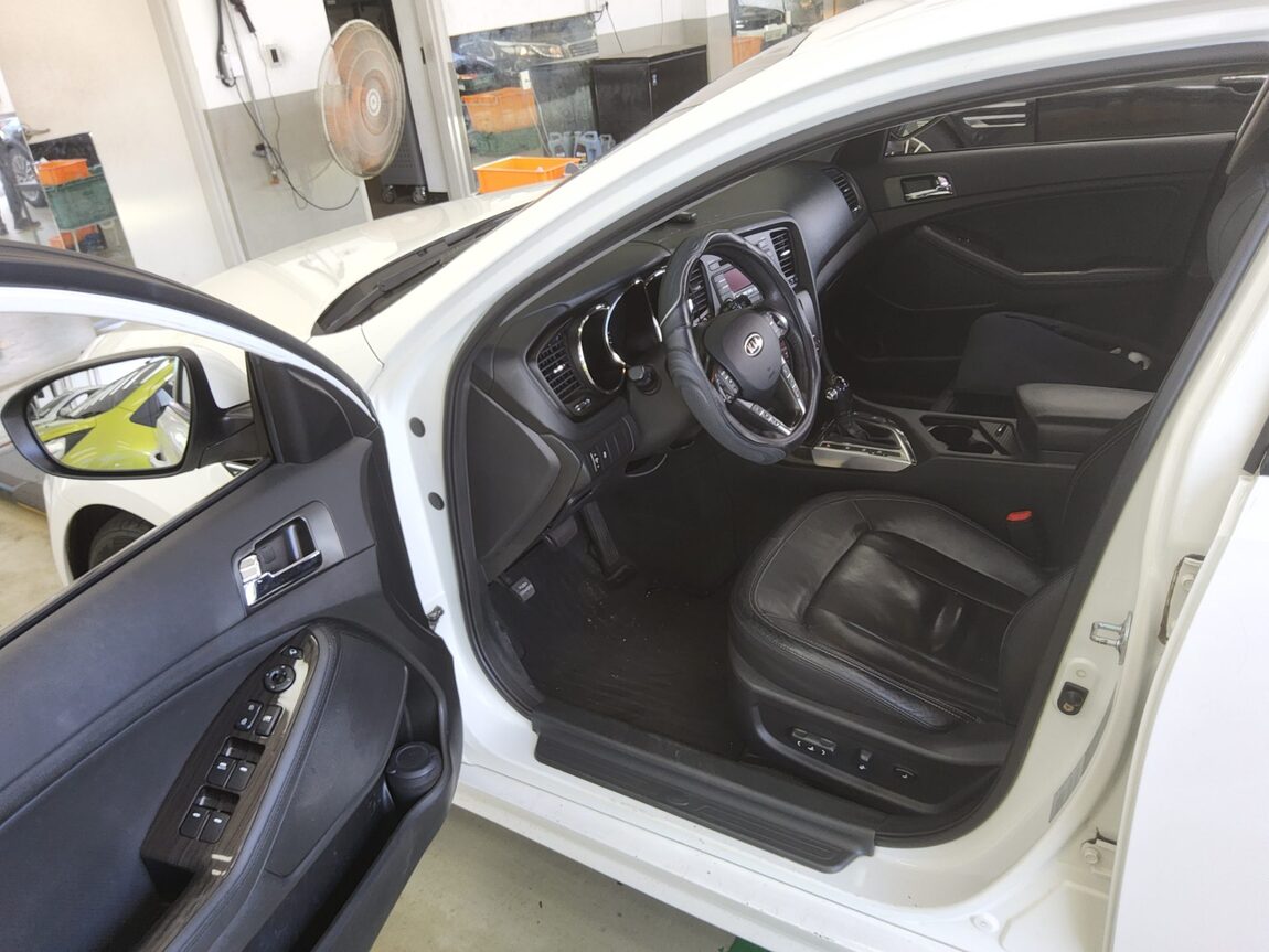 KIA K5 2.0 CVVT LUXURY 2011 - zdjęcie 10