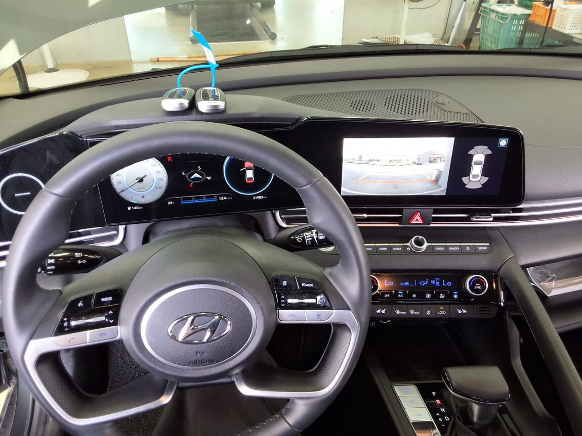 HYUNDAI AVANTE (CN7) 1.6 GASOLINE INSPIRATION 2021 - zdjęcie 17
