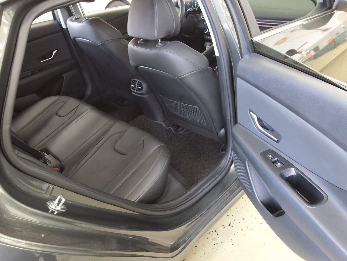 HYUNDAI AVANTE (CN7) 1.6 GASOLINE INSPIRATION 2021 - zdjęcie 13