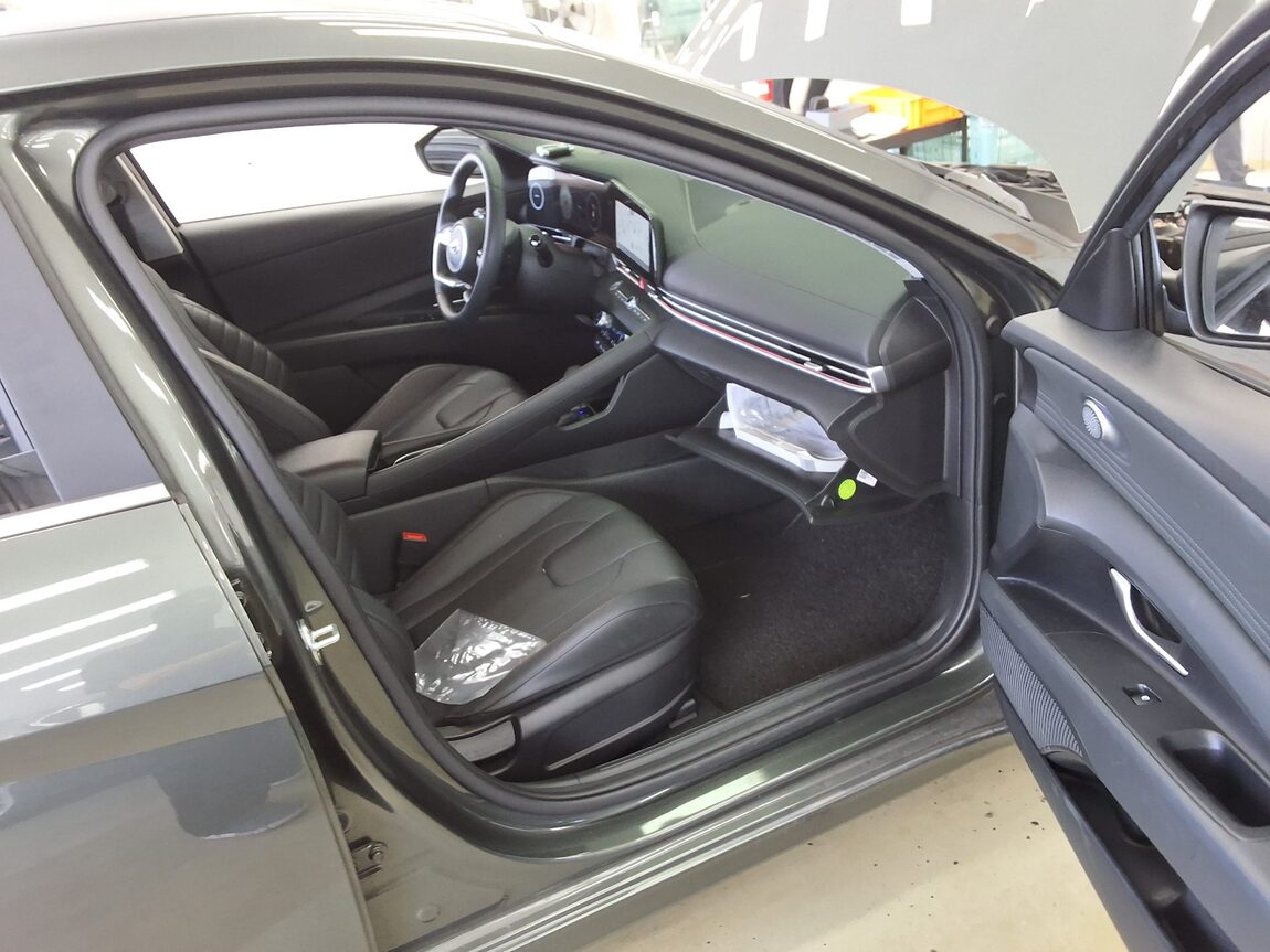 HYUNDAI AVANTE (CN7) 1.6 GASOLINE INSPIRATION 2021 - zdjęcie 14