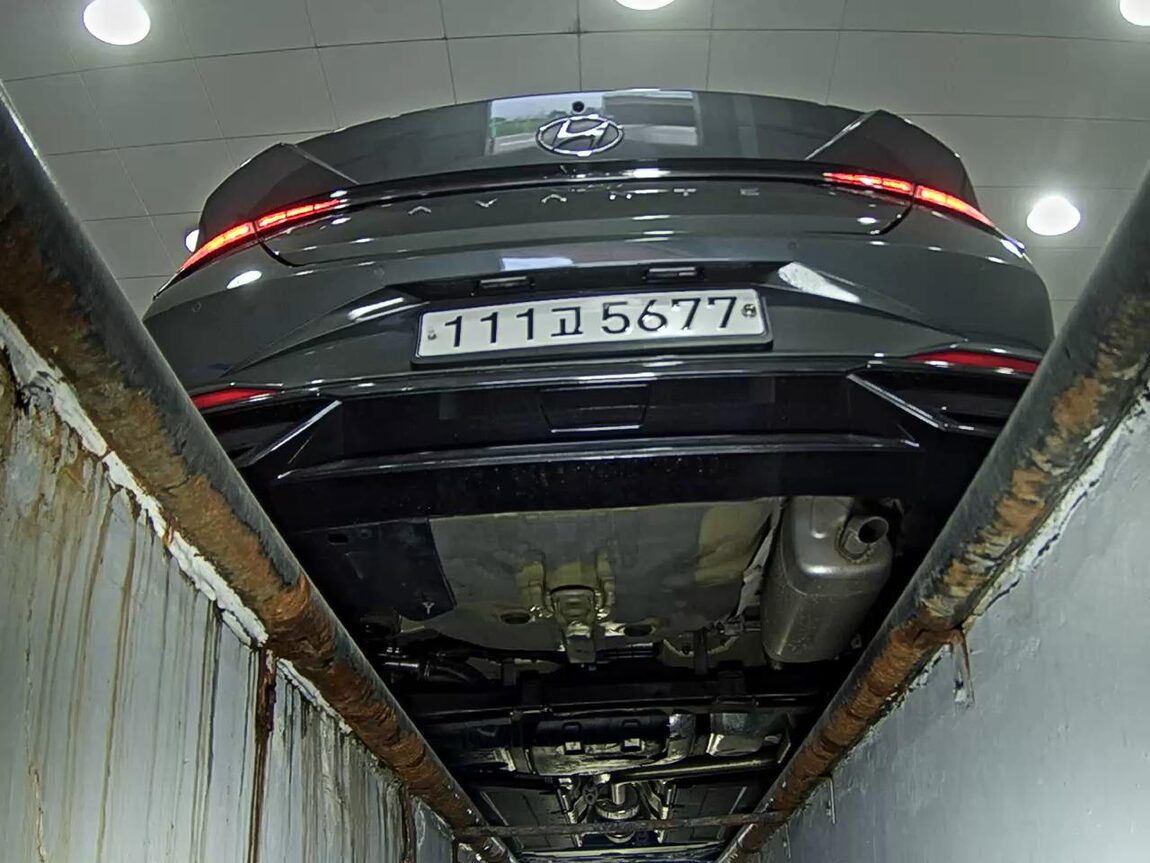 HYUNDAI AVANTE (CN7) 1.6 GASOLINE INSPIRATION 2021 - zdjęcie 8