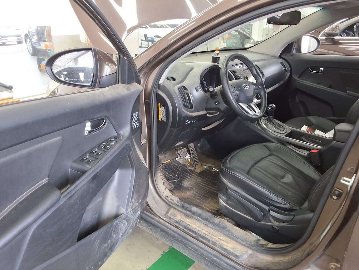 KIA SPORTAGE R DIESEL R2.0 2WD TLX LUXURY MODEL 2012 - zdjęcie 10